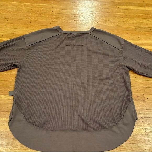 JoyLab brown long sleeve waffle knit top - Picture 2 of 4
